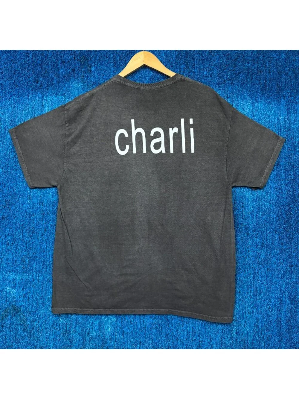 Charli and brat Spell Out Baggy Electro-Dance Popstar Tee L